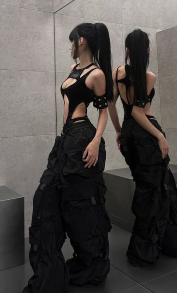 Kairo-9 Outfit